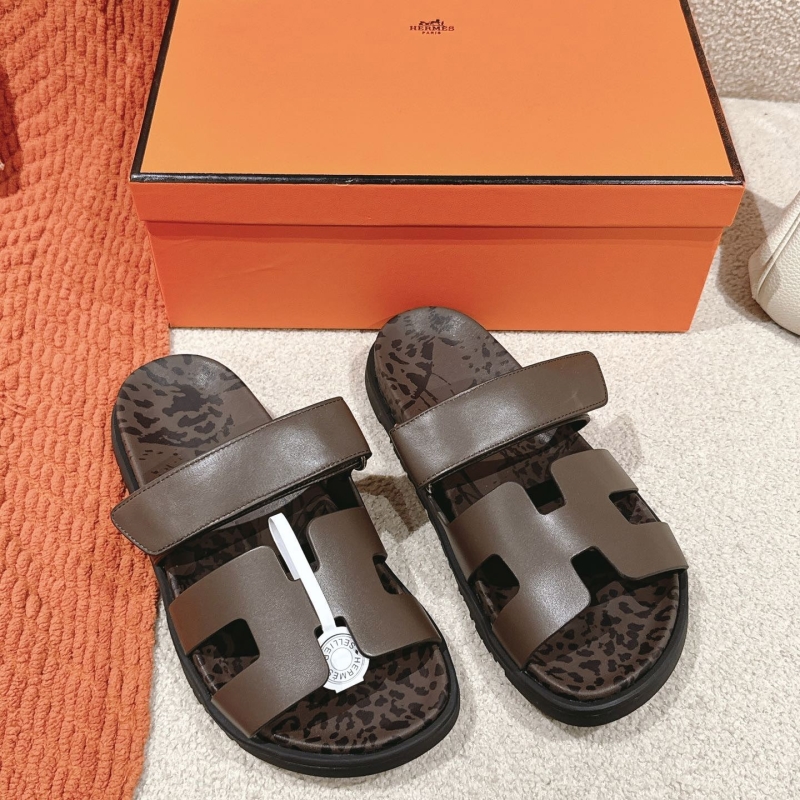 H**mes slippers